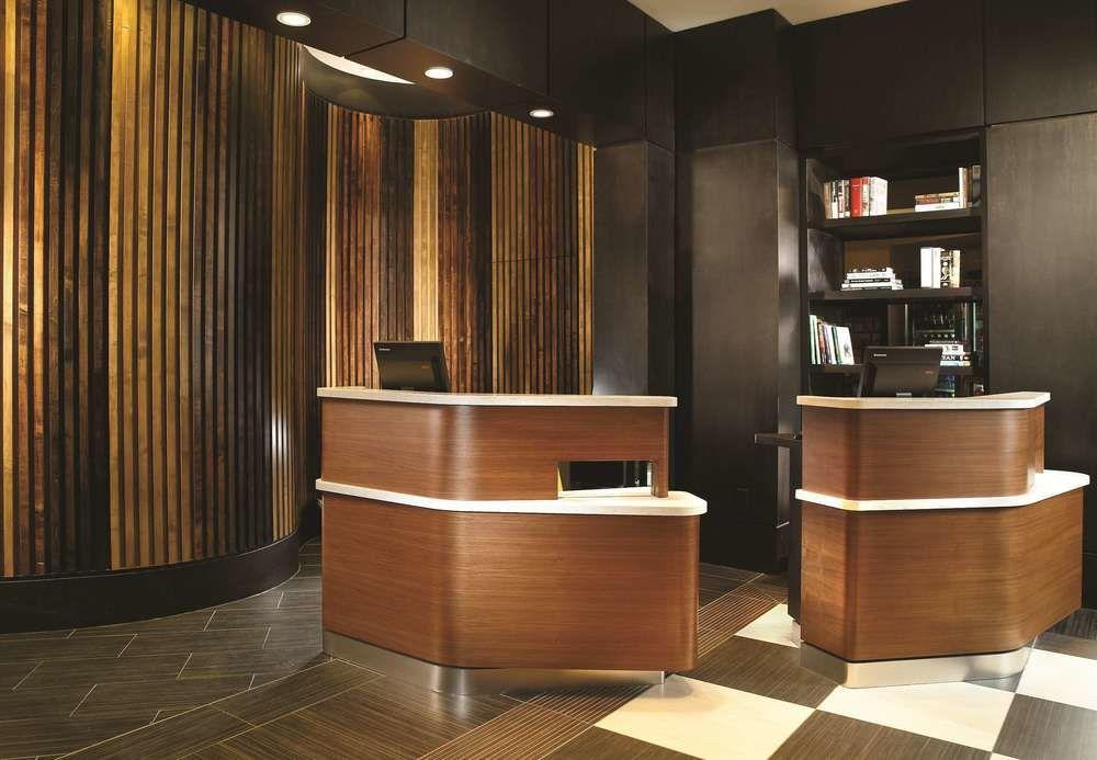 Courtyard By Marriott Downtown 3*