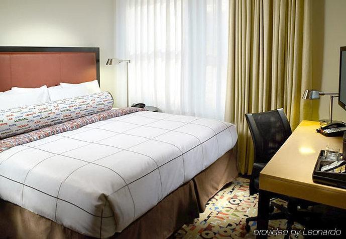 Courtyard By Marriott Downtown Hotel 3*