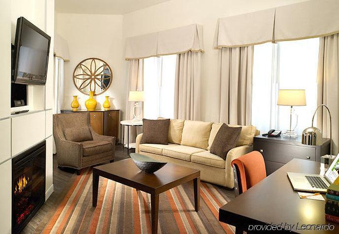 Courtyard By Marriott Downtown Hotel Atlanta