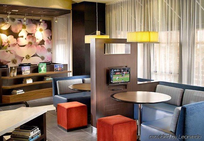Courtyard By Marriott Downtown Hotel Atlanta