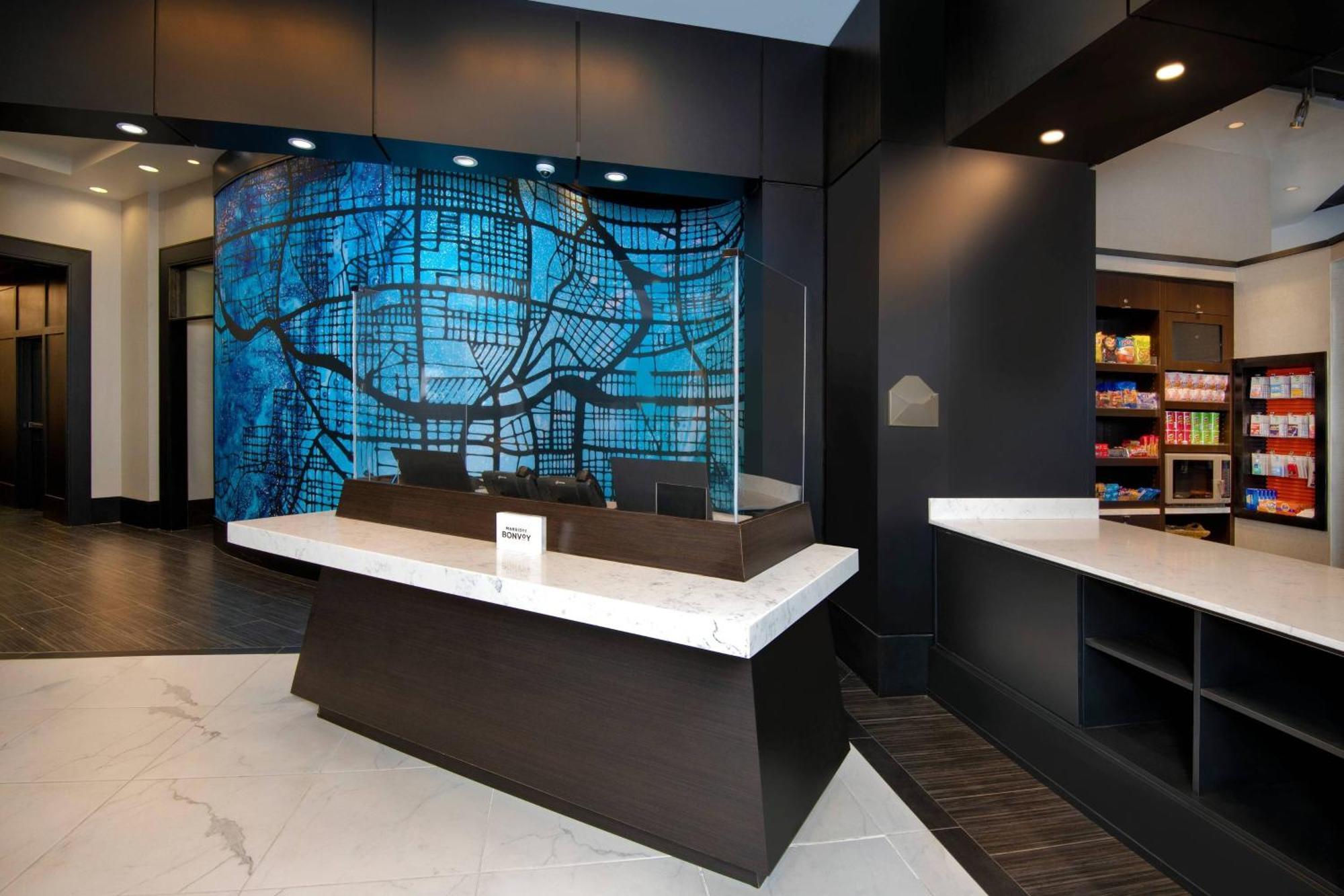 Courtyard By Marriott Downtown 3*